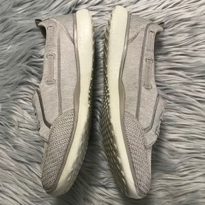 skechers microburst topnotch taupe
